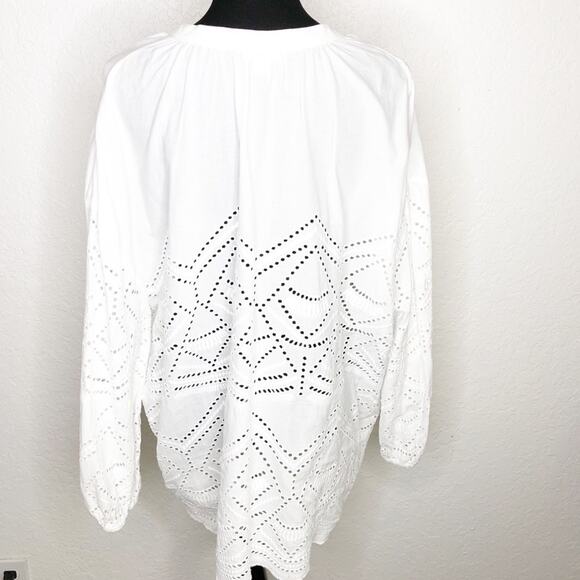 Sundance white geometric eyelet popover tunic top size Large - Picture 16 of 16